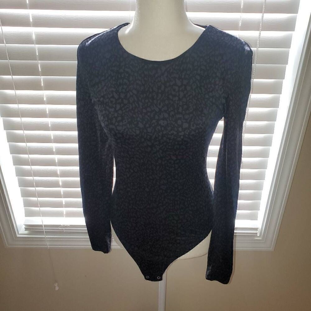 Yummy Sweater Co. Black Gray Animal Print Bodysuit - Size Large